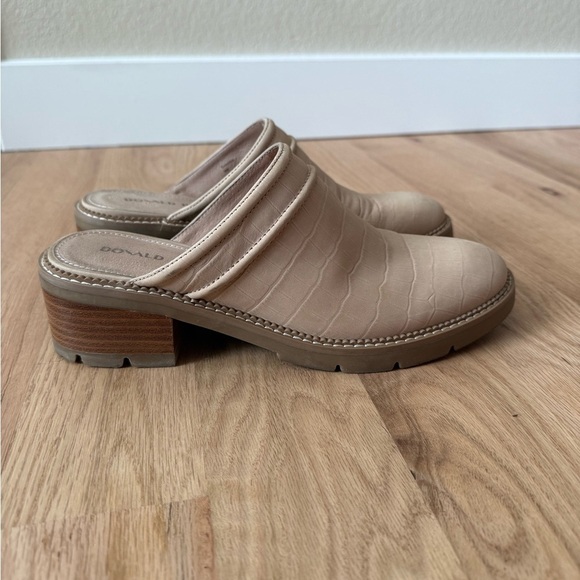 Donald Pliner Croc Effect Leather Sahara Slip On Clog Heel Cream Neutral Size 8 - Picture 8 of 14